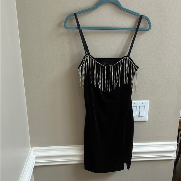 Forever 21 Jewel Fringed Black Velvety Mini Dress NWT Size Large - Picture 1 of 8